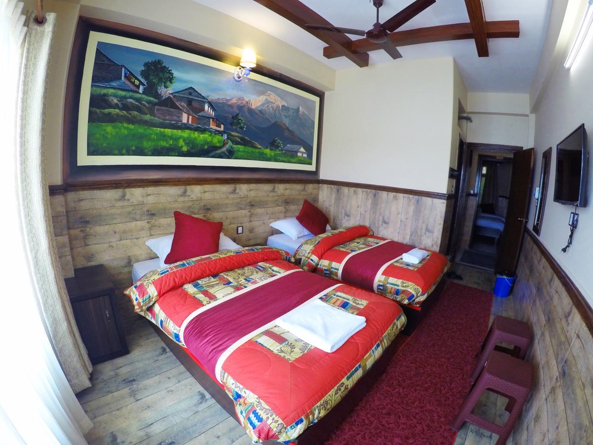 Hotel Forest Lake Backpackers' Hostel Похара Екстериор снимка