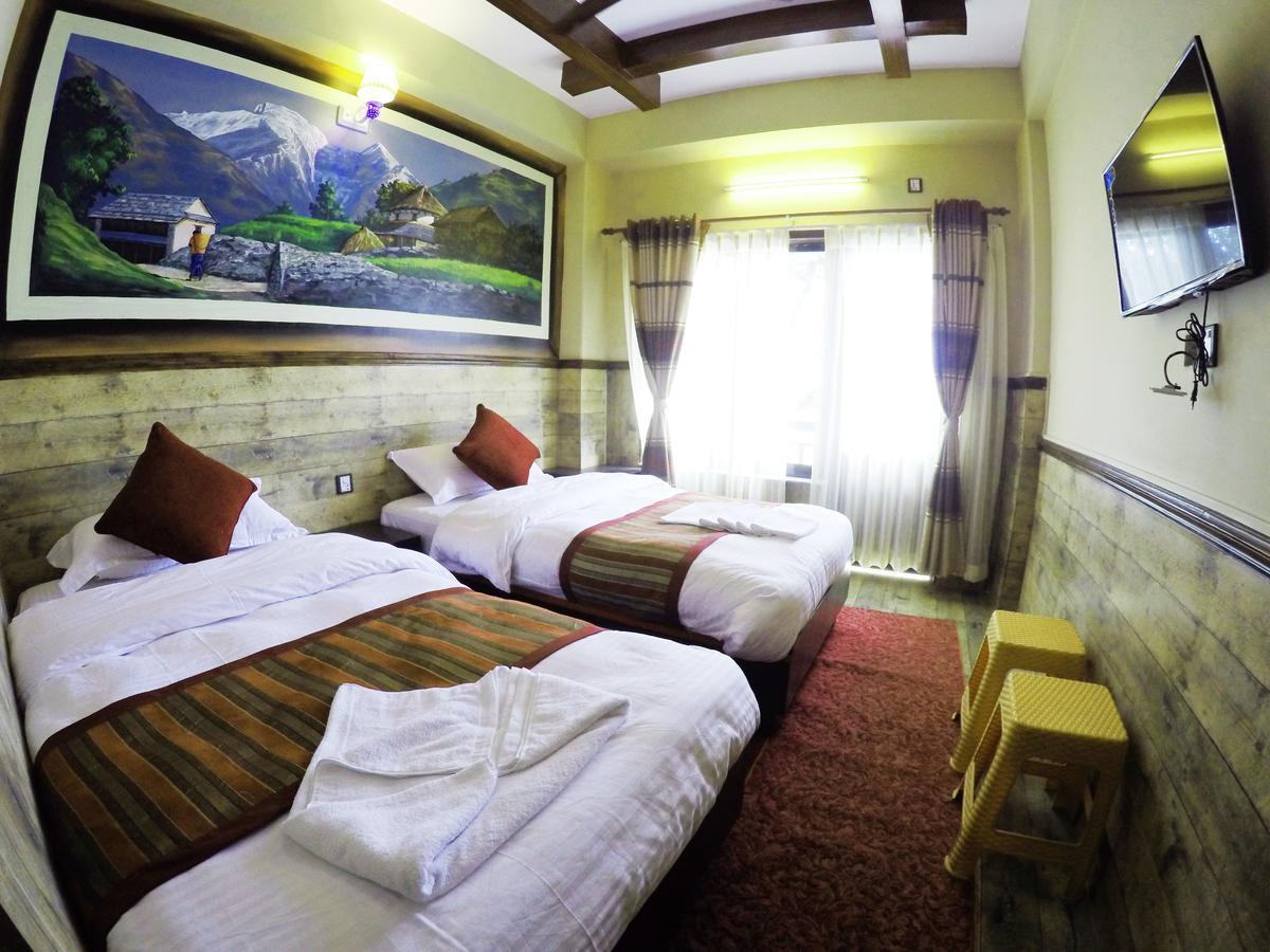 Hotel Forest Lake Backpackers' Hostel Похара Екстериор снимка