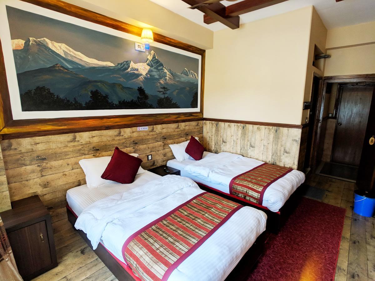 Hotel Forest Lake Backpackers' Hostel Похара Екстериор снимка