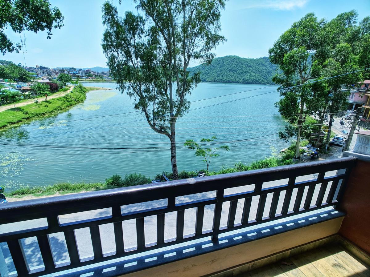 Hotel Forest Lake Backpackers' Hostel Похара Екстериор снимка
